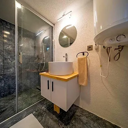 Gaia Tiny Butik Hotel 5*